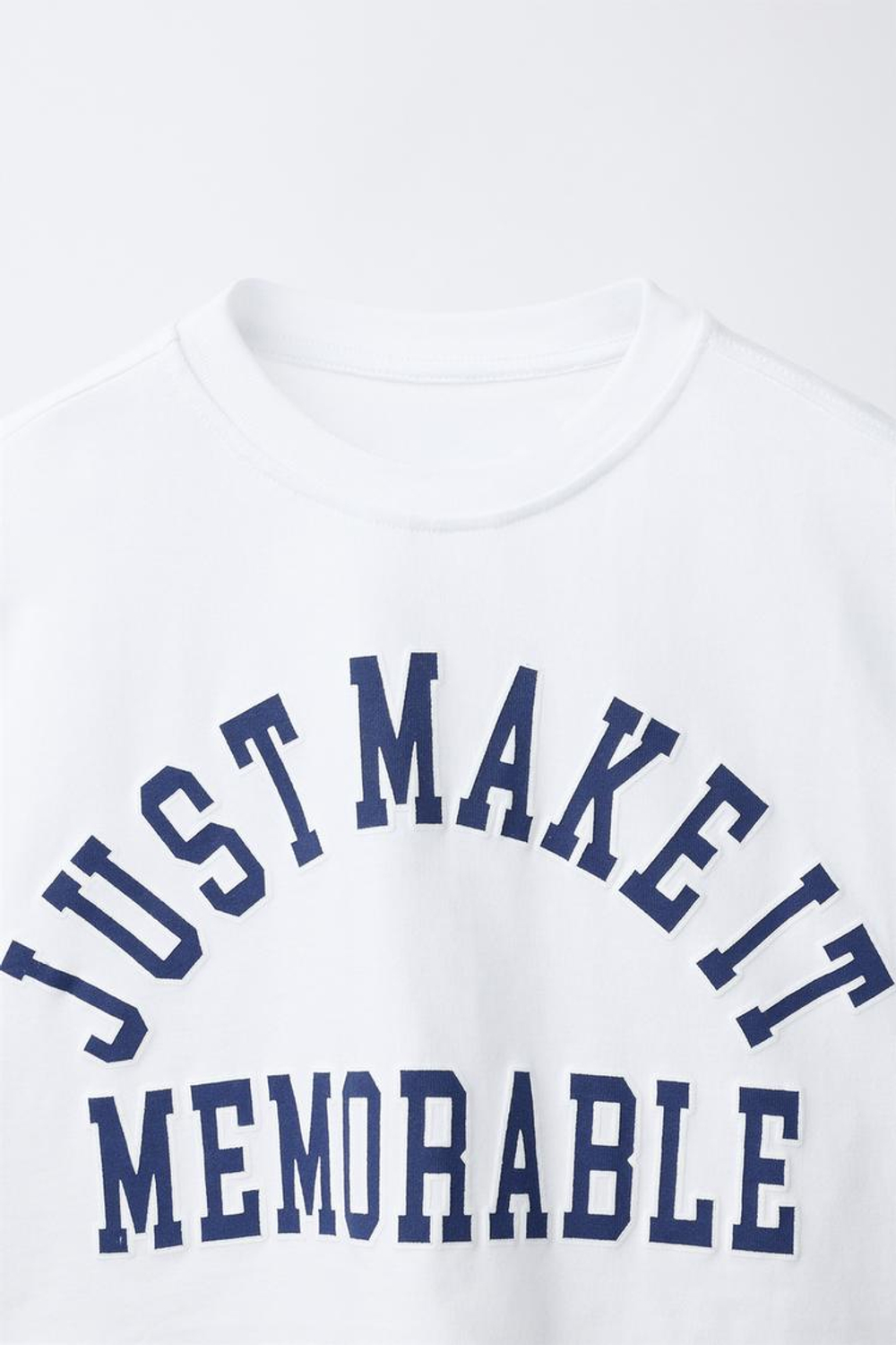 ZARA ФУТБОЛКА В СТИЛЕ ПРЕППИ С НАДПИСЬЮ, БЕЛЫЙ