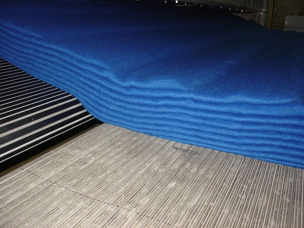 Ковролин выставочный Спектра 513, черный, ширина 2 м, рулон 100 кв.м