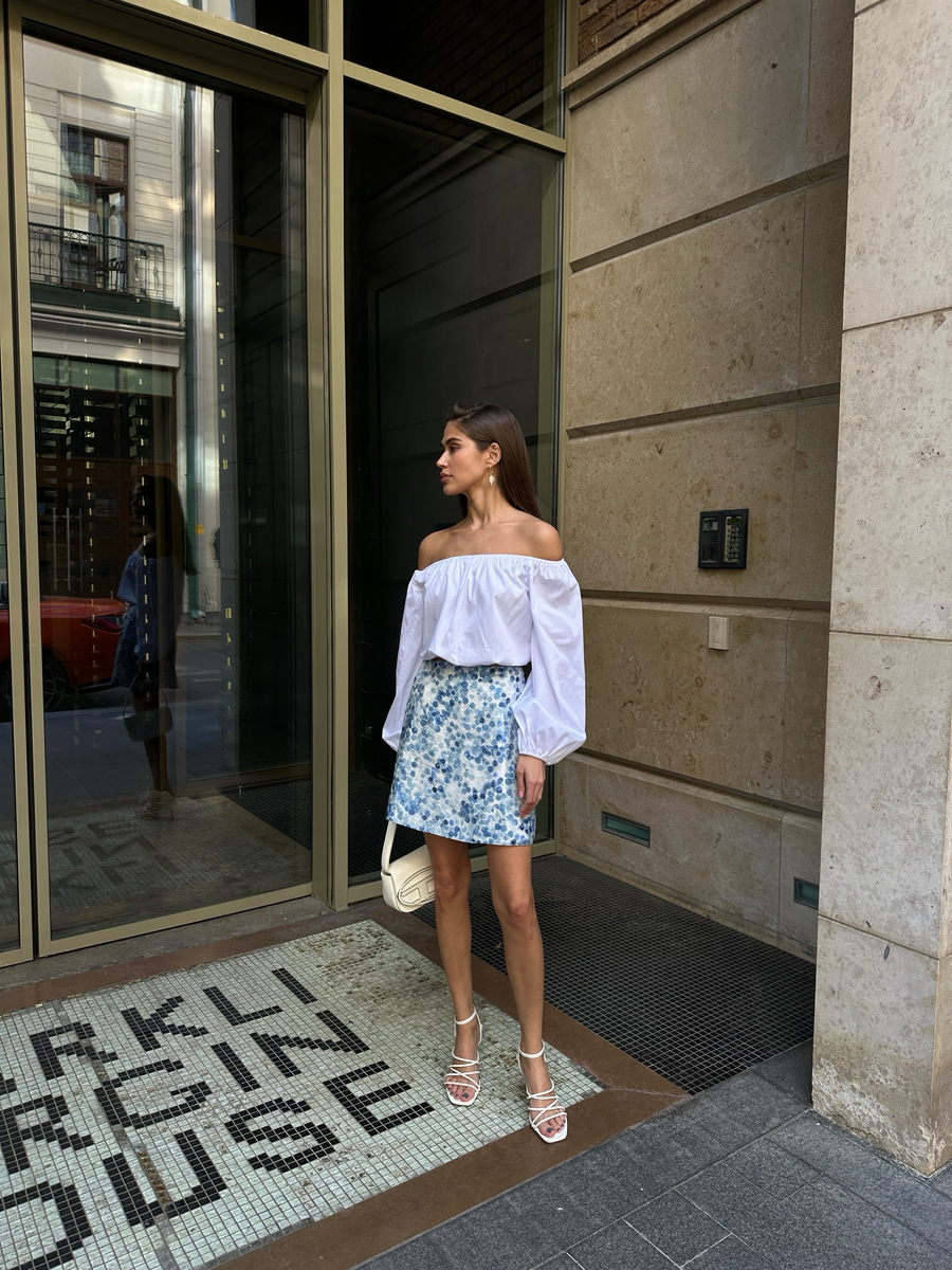 Блуза из поплина с резинкой белая