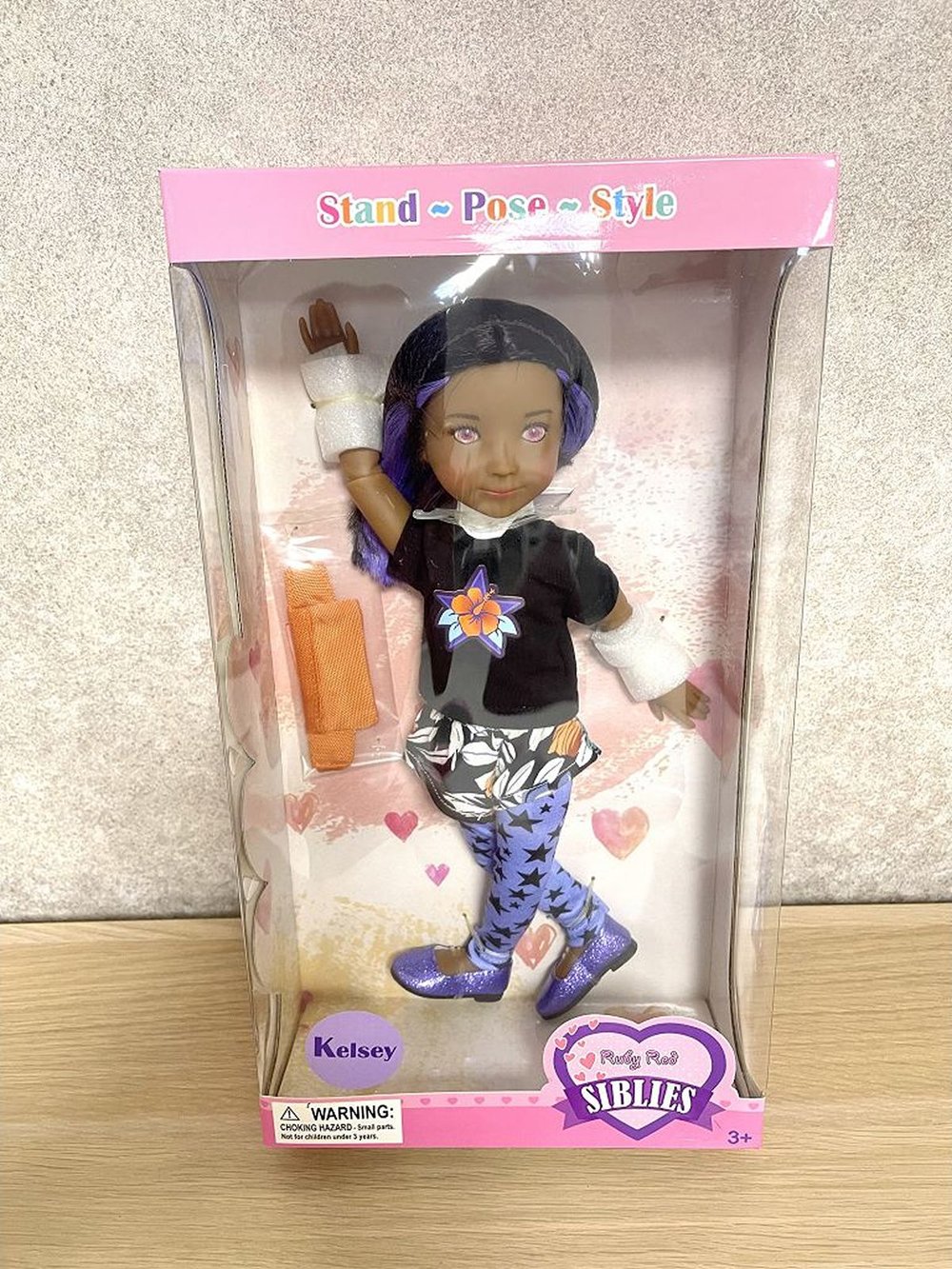 Кукла Ruby Red Келси 31см шарнирная, розовые глазки (RR2103-S)