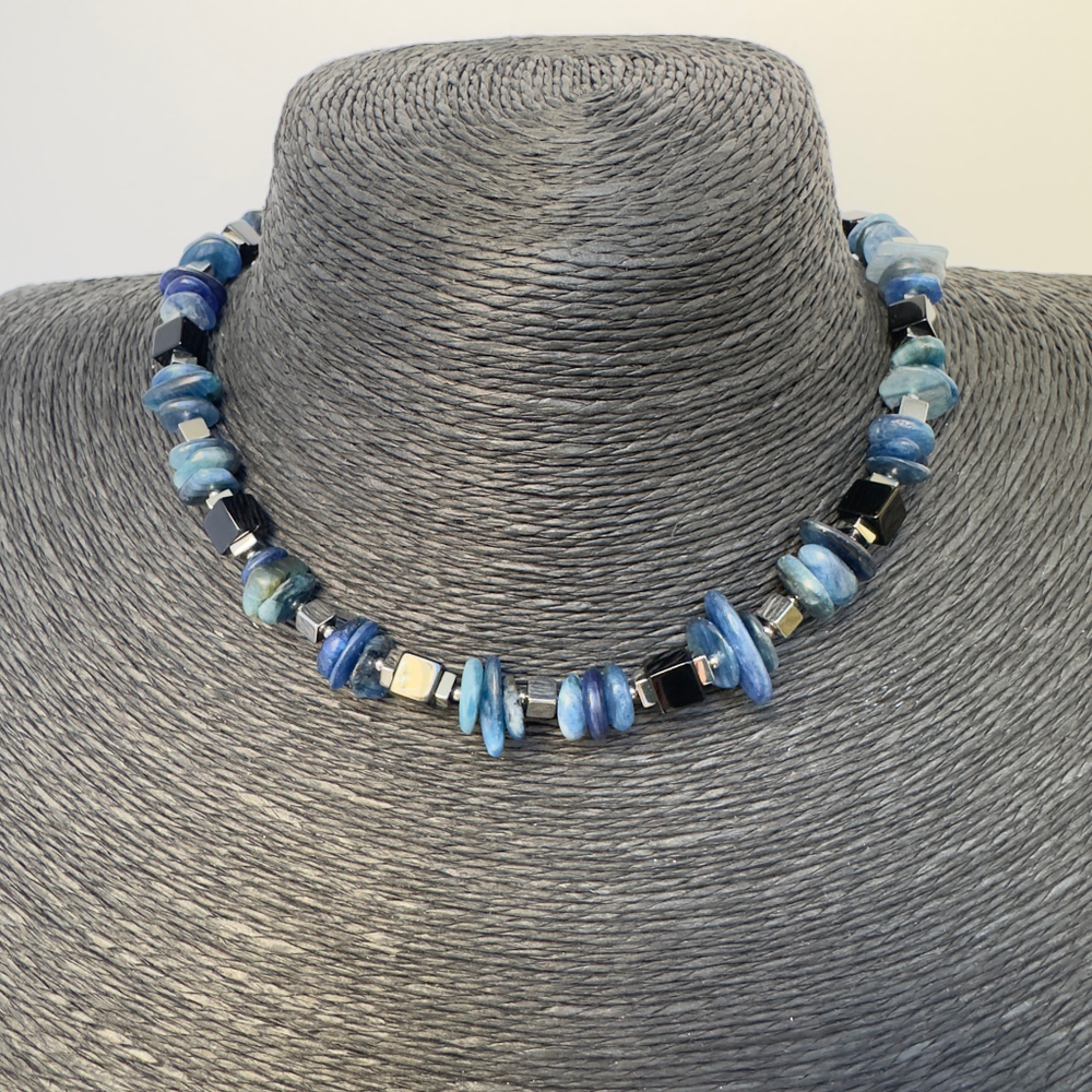 Чокер "Голубая сталь" с кианитом