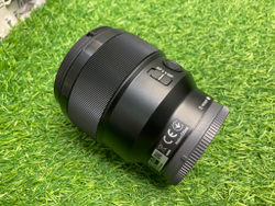 Sony FE 85mm 1.8