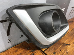 Накладка бампера переднего правая Suzuki Swift 4 11-17 Б/У Оригинал 7175160P