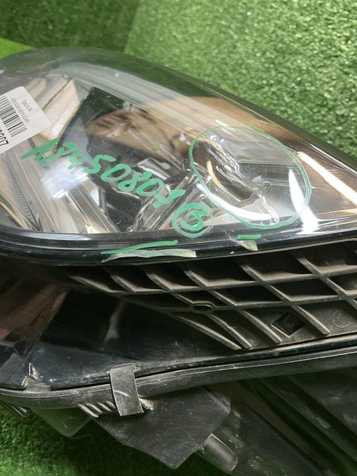 Фара левая Audi Q5 2 80A (2017-2020) LED