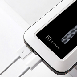 Power bank ZEEKR