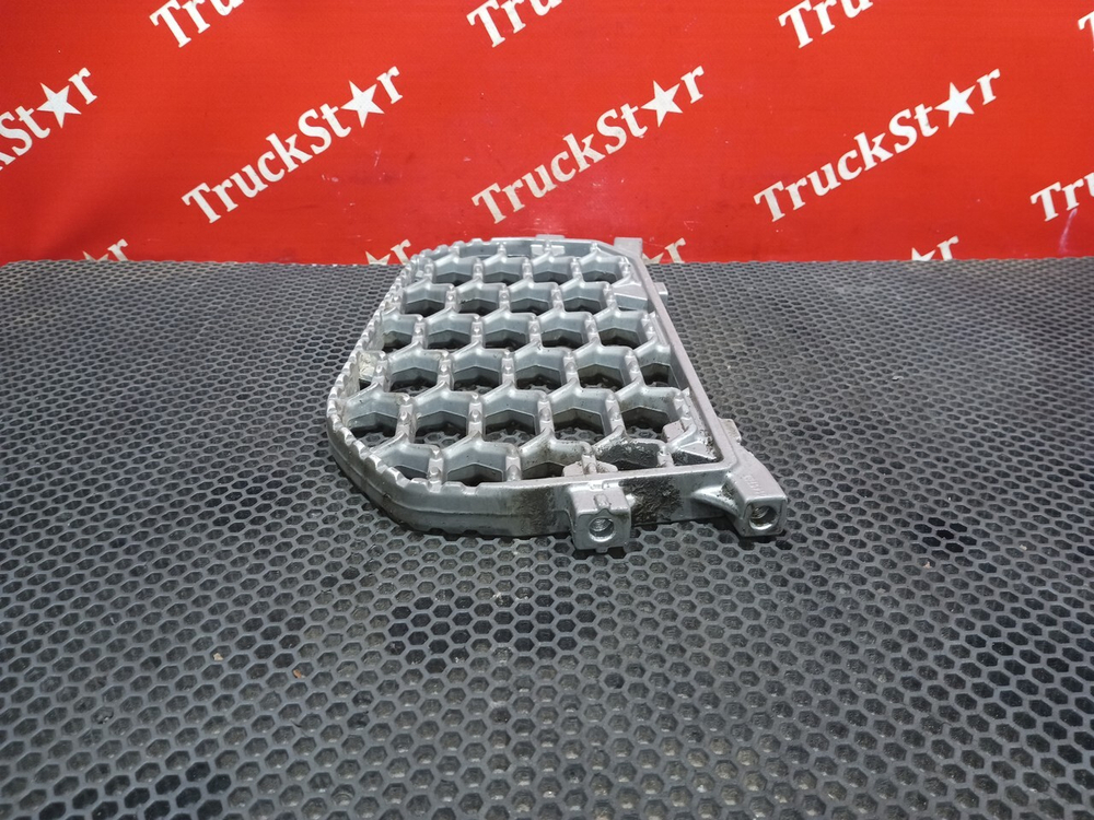 Ступенька подножки нижняя 2021г.