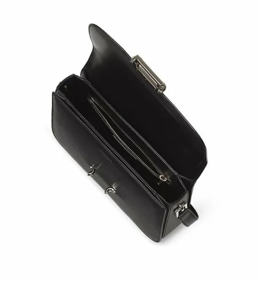 Сумка Saint Laurent Le Pavé из гладкой кожи