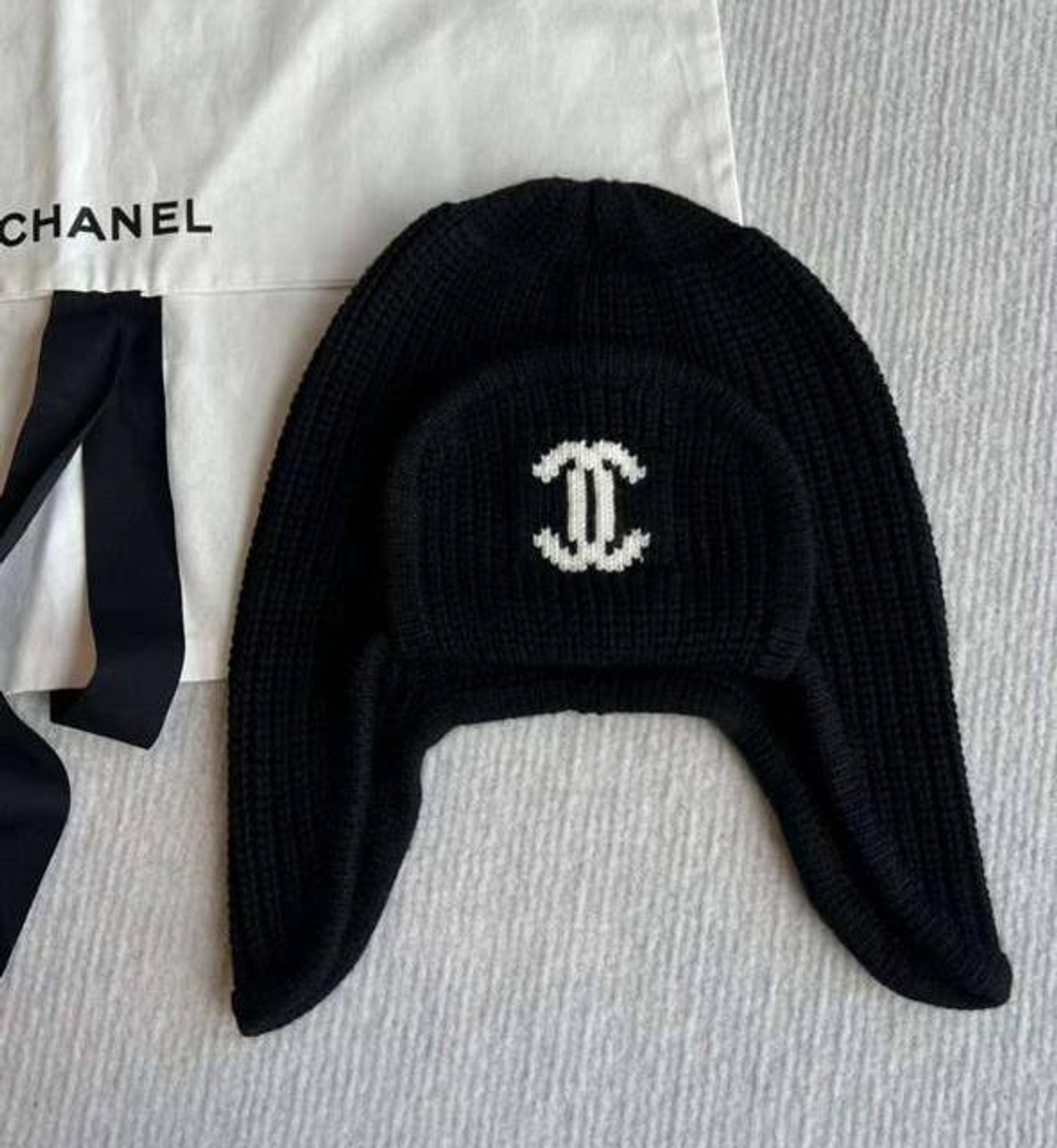 Шапка CHANEL