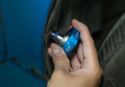 Цена на KING TONY 2747DR Трещотка вороток 1/4", 72 зубца, дисковый механизм