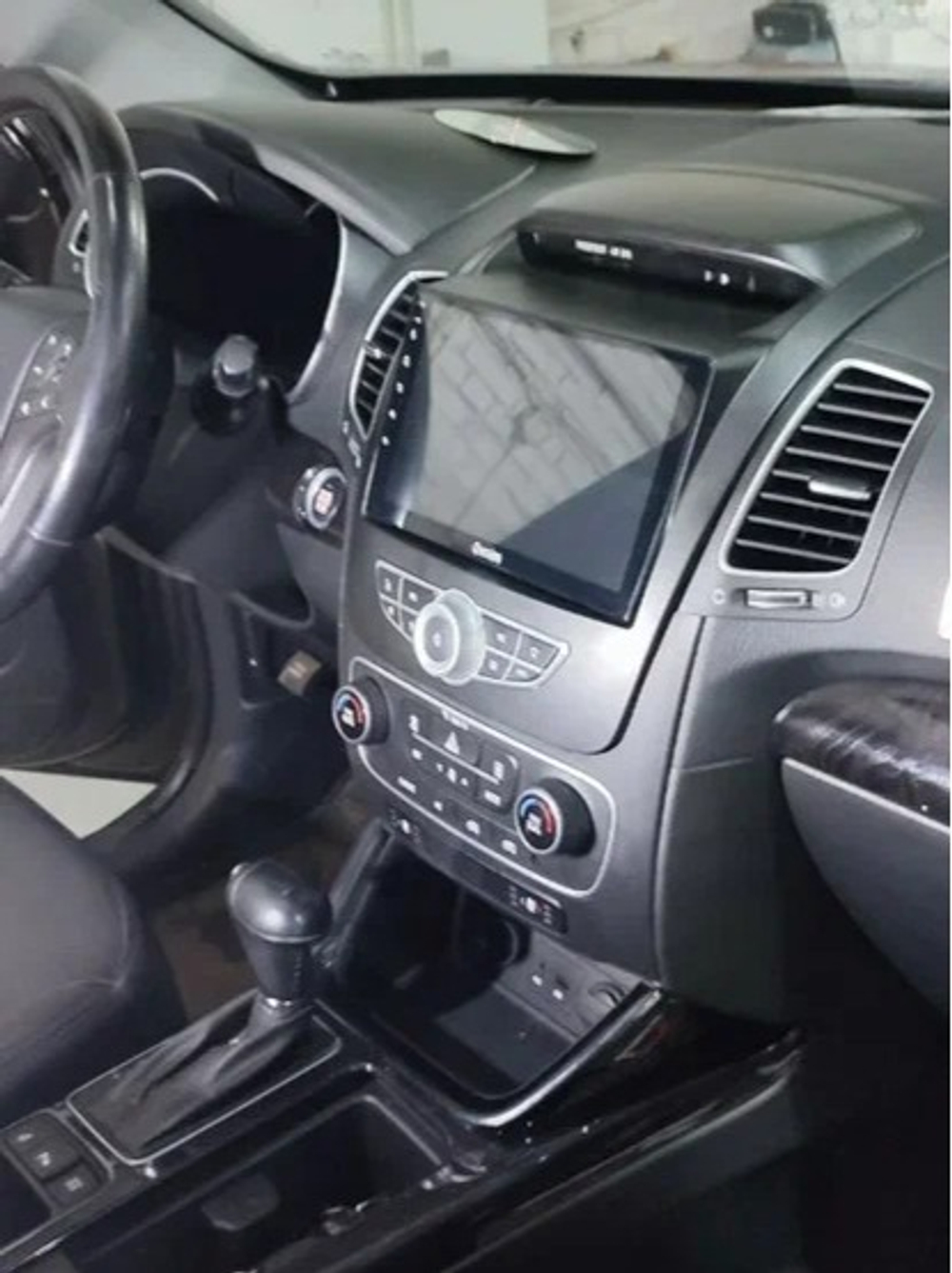 Магнитола KIA Sorento 2012-2020 (климат на штатном экране) - Carmedia OL-9794-2 QLed+2K, Android 13, UIS7870 (DUDU7), CarPlay, SIM-слот
