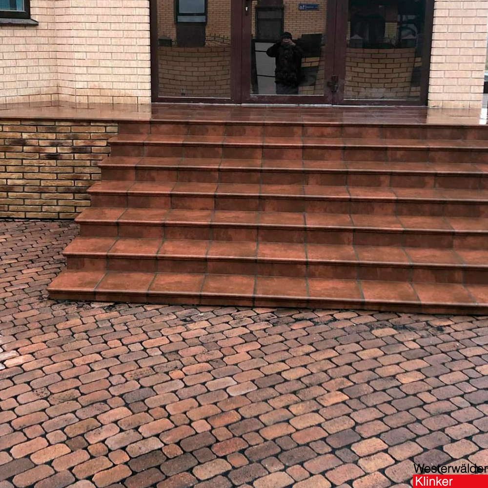 Клинкерная ступень угловая флорентинер WESTERWAELDER KLINKER ATRIUM 31130 SCOTCH 320х320х9,5 мм