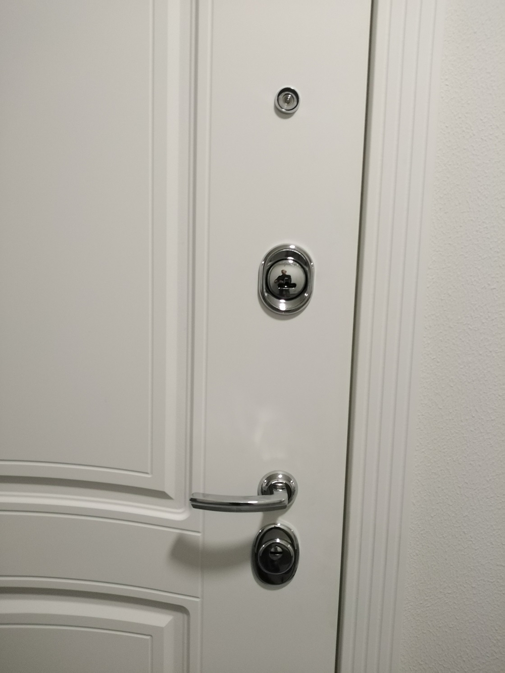 Входная металлическая дверь Лекс Сенатор 3К с шумоизоляцией Белая шагрень  №71 Белая шагрень