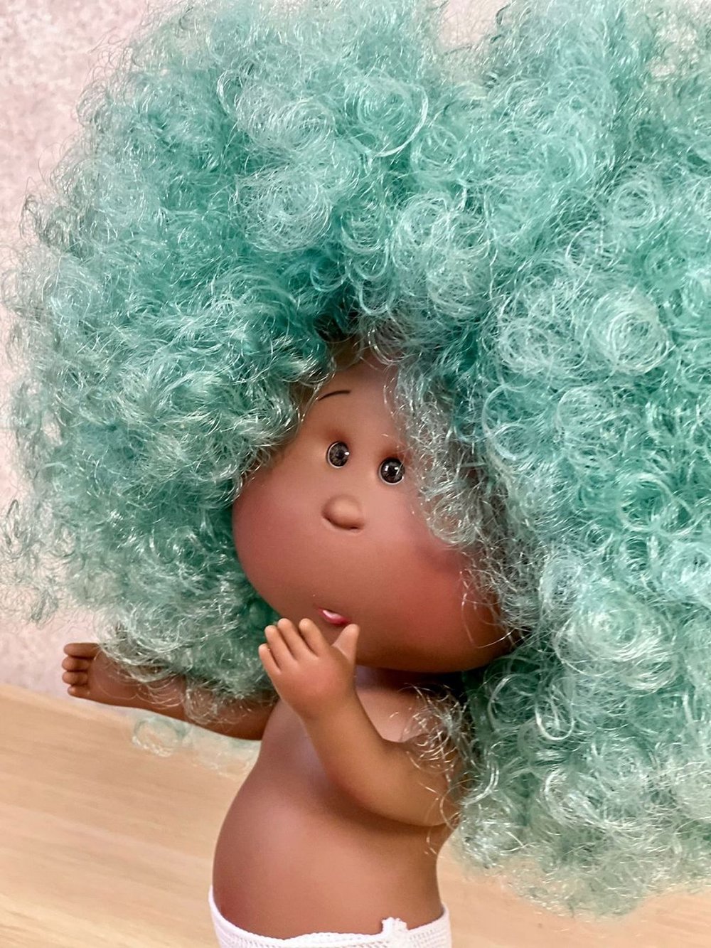 Кукла Nines виниловая 30см MIA без одежды (3000W33A)