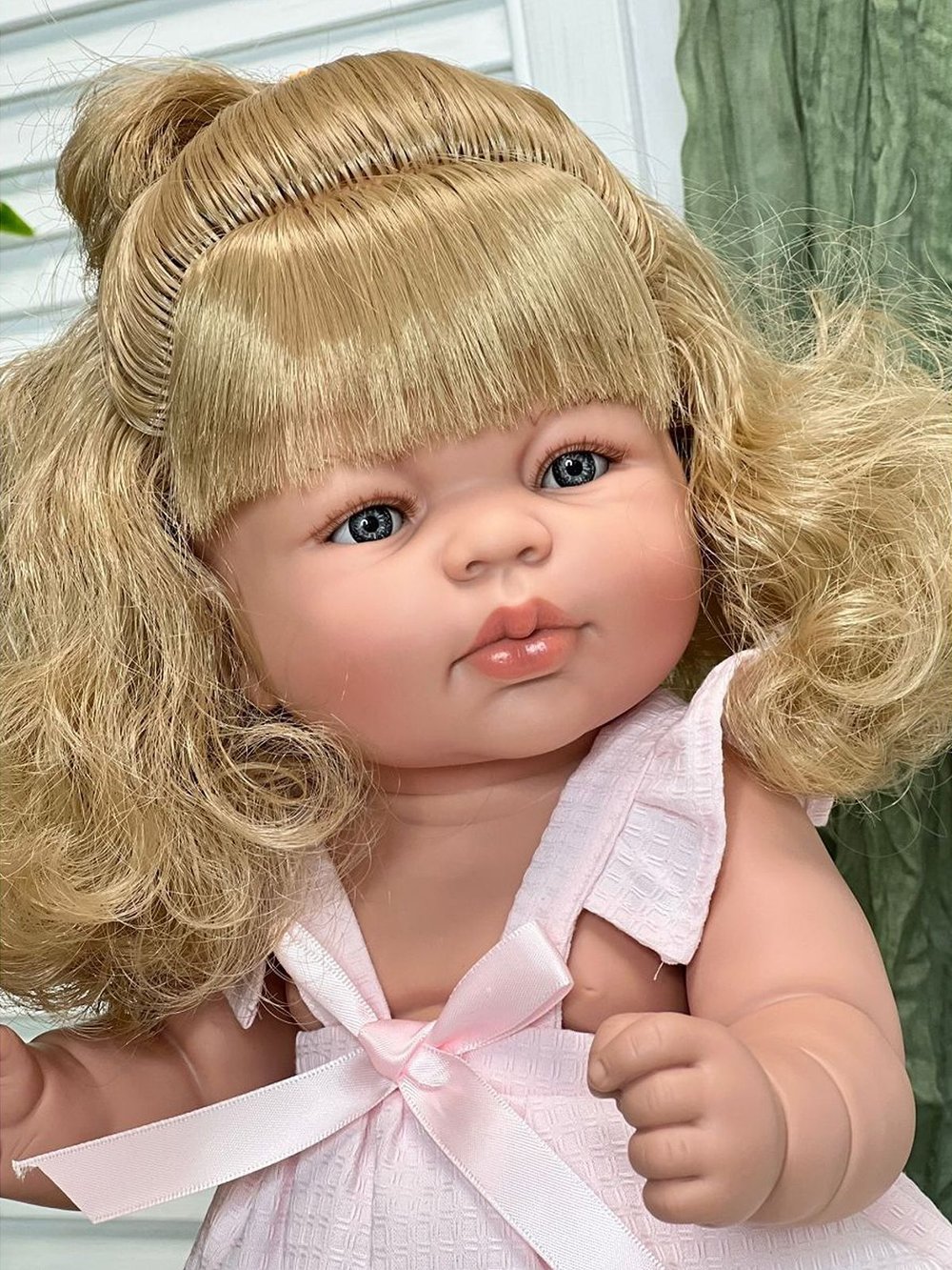 Кукла Manolo Dolls виниловая Carabonita 47см в пакете (7285)