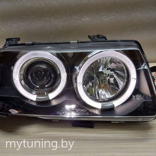 Передние фары Opel Astra F angel eyes black