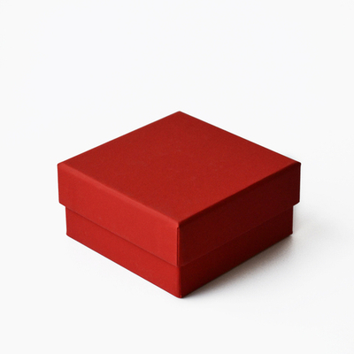 Футляр картонный, серия "АЛИСА", 80х80х40 мм