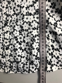 Блузка Ostin красивая, маркировка L, визуально на 48 размер