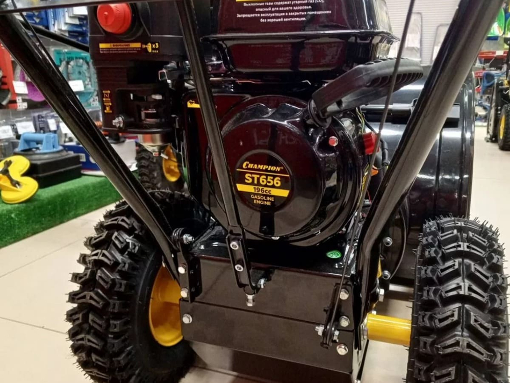 Снегоуборщик ЧЕМПИОН ST656