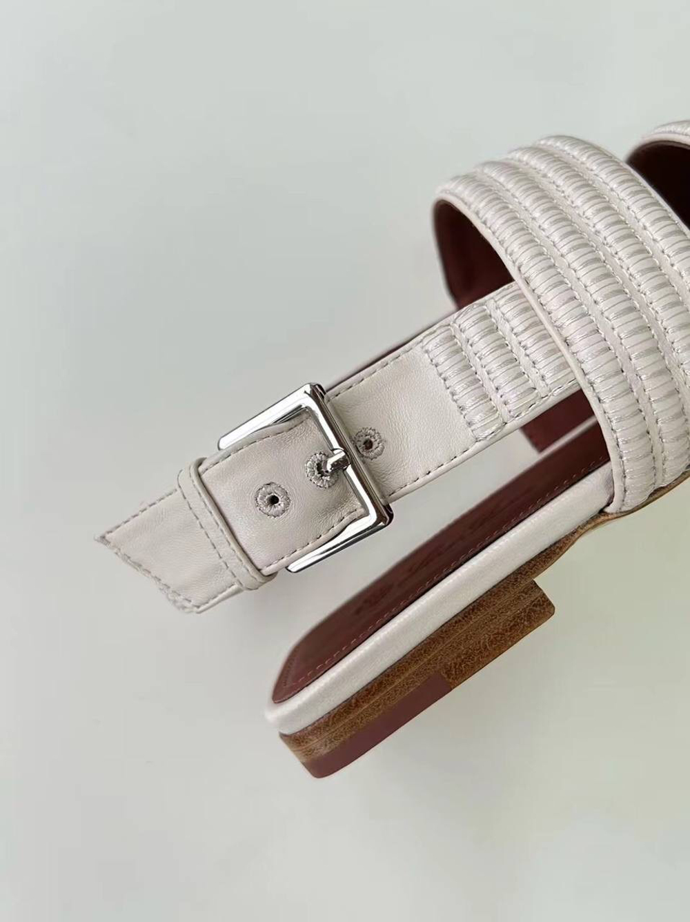 Сандалии Loro Piana