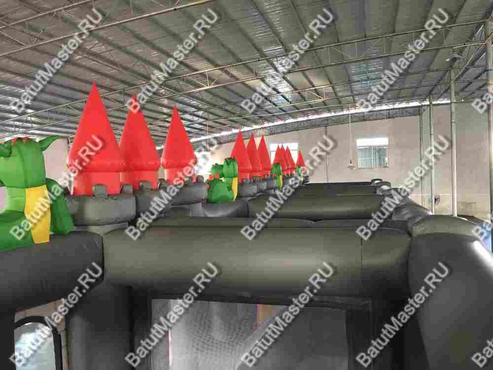 Коммерческий надувной батут "Драконий замок", размер 4*4*4 м