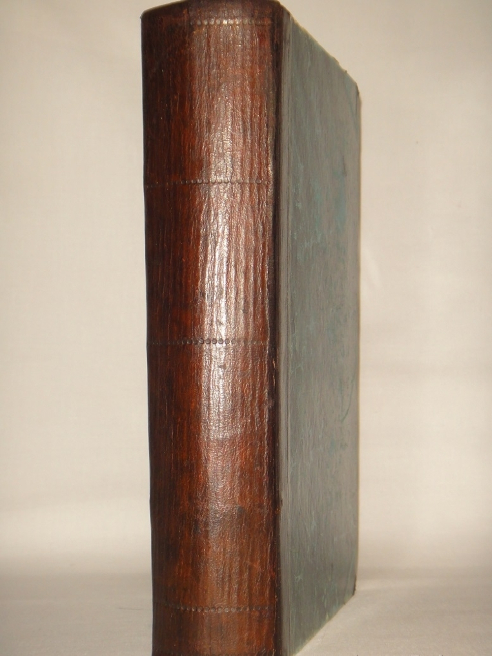 "Полное собрание сочинений Ф.И.Тютчева с критико-биографическим очерком В.Я.Брюсова, библиографическим указателем, примечаниями, вариантами, факсимиле и портретом". 1912г.