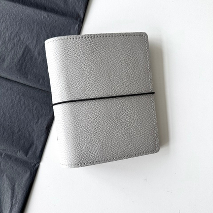 Обложка на кольцах А6 без карманов на резинке