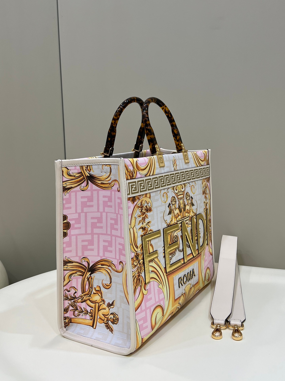 Fendi Versace Sunshine Medium 35 cm