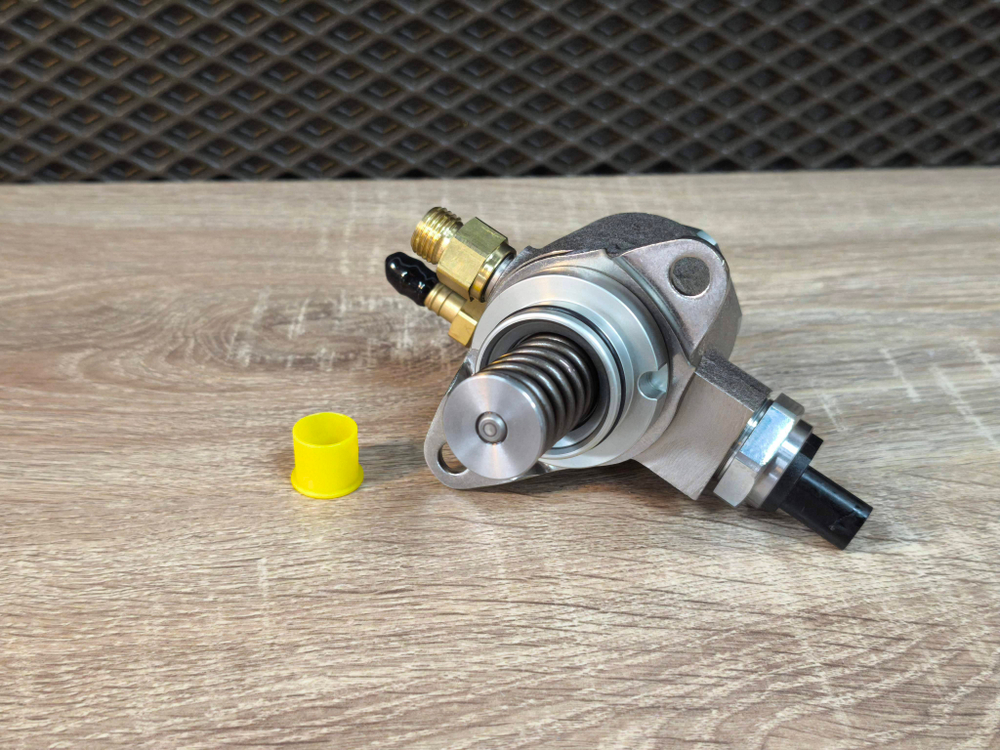 Насос топливный высокого давления  1.2 - 1.4 TSI / TFSI EA111