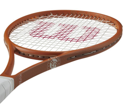 Теннисная ракетка Wilson Blade 98 v9.0 16x19 Roland Garros 2025 + струны