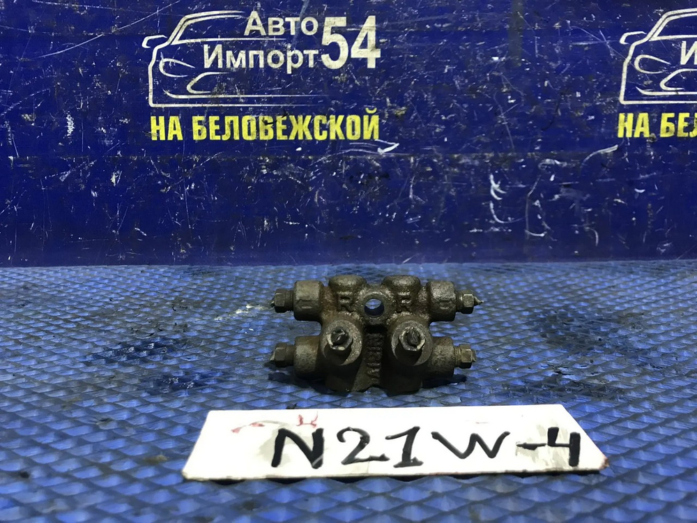 Распределитель тормозной MITSUBISHI RVR 1995