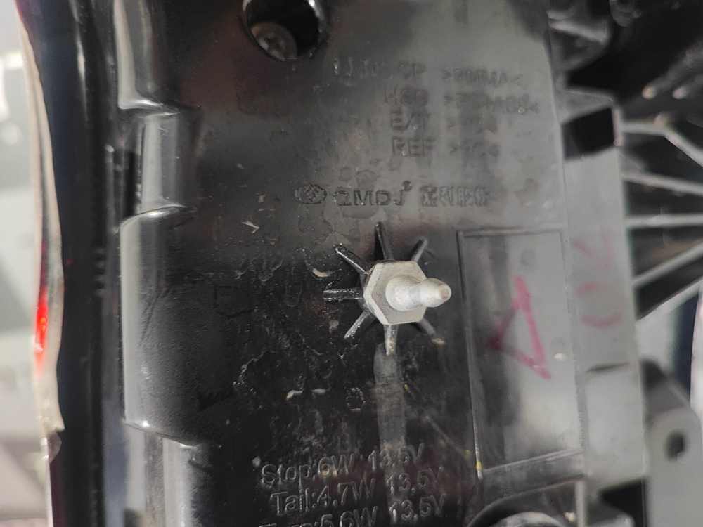 Фонарь задний правый GAC GS8 2 21-нв Б/У Оригинал 7305002DRS0000M10