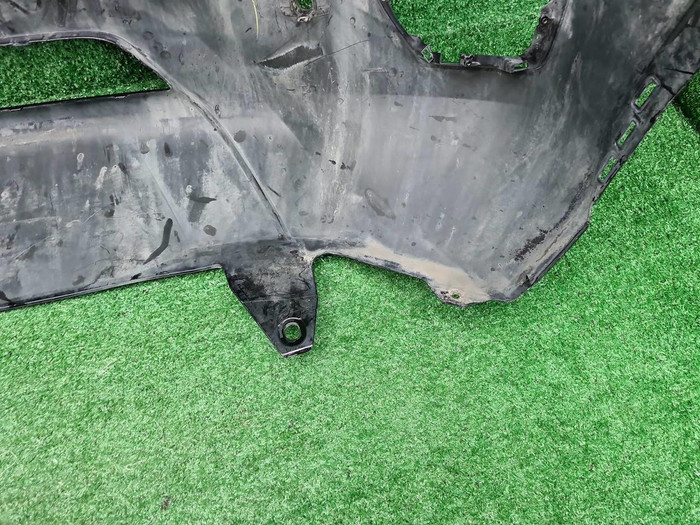 Бампер передний Toyota Land Cruiser 300 (21-нв)