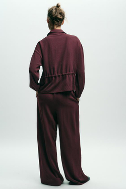 ZARA ШИРОКИЕ БРЮКИ С ДЕКОРАТИВНОЙ СТРОЧКОЙ, БУРГУНДИ