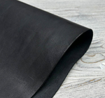 Фактура натуральной кожи растительного дубления Buffalo Wax Nero