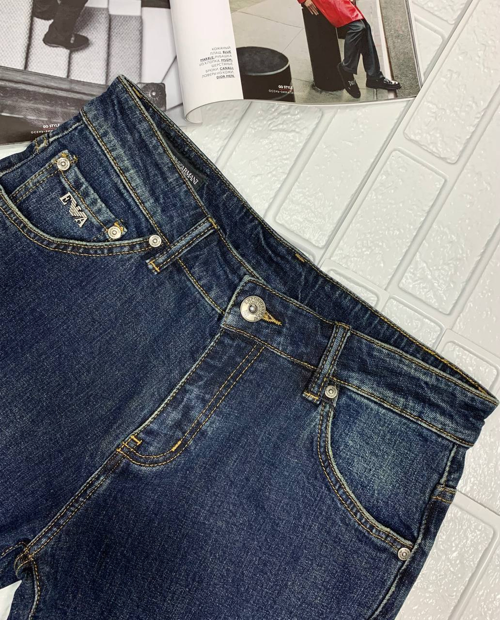 Джинсы Emporio Armani