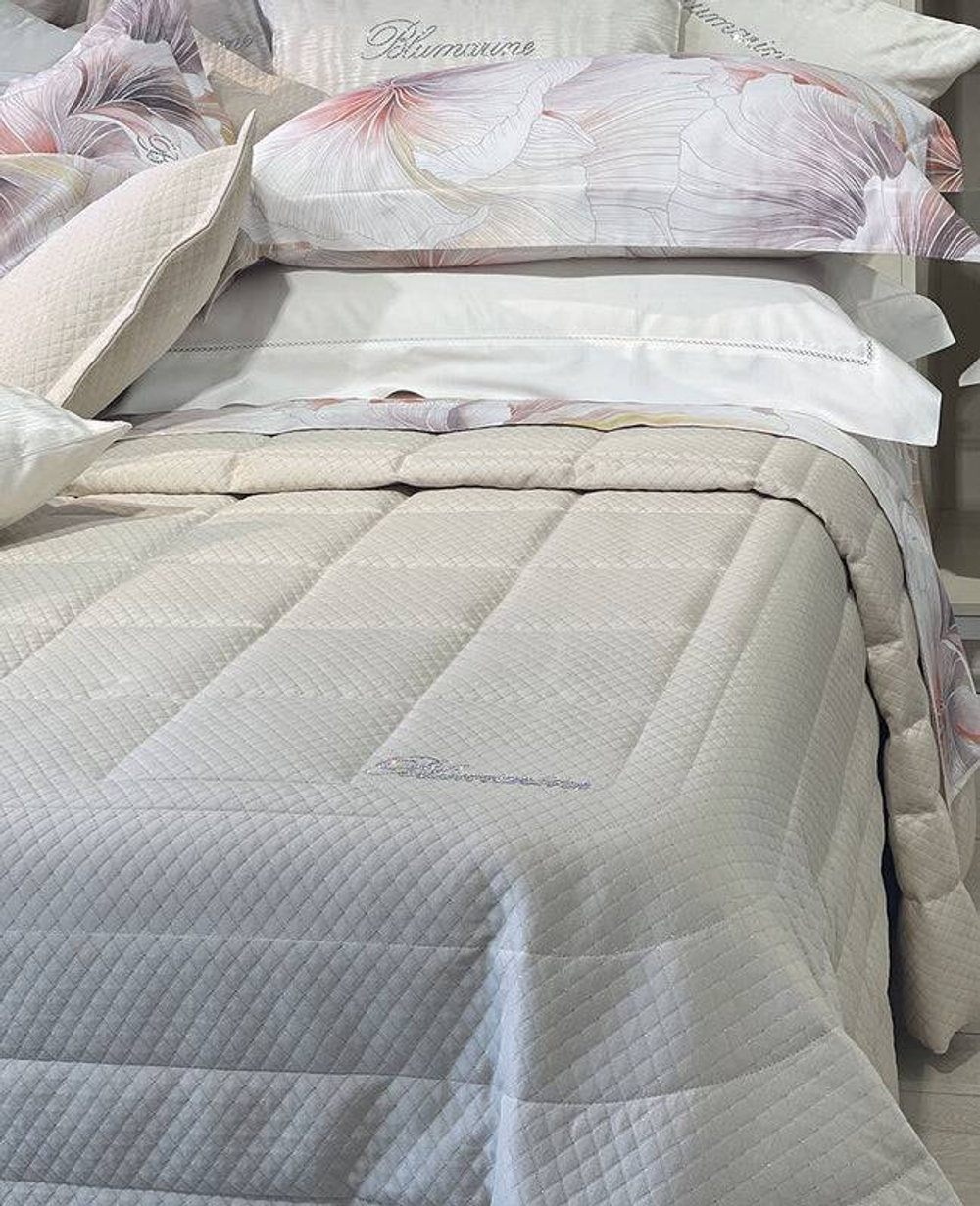 Покрывало 270x270 Blumarine Primizia seta бежевое