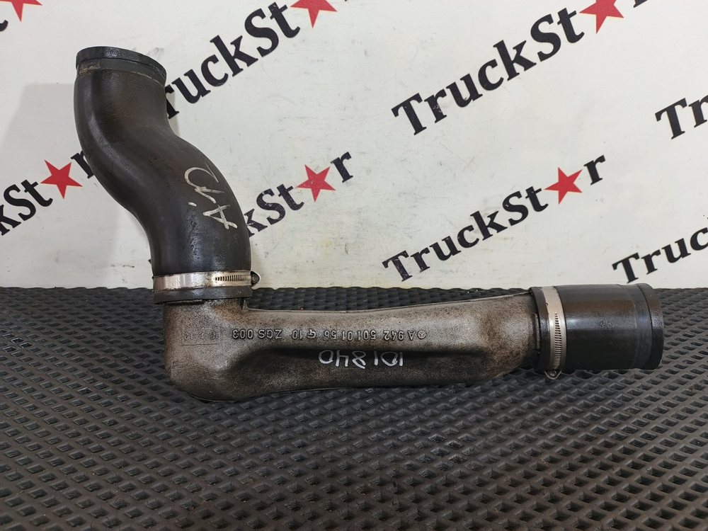 Патрубок системы охлаждения