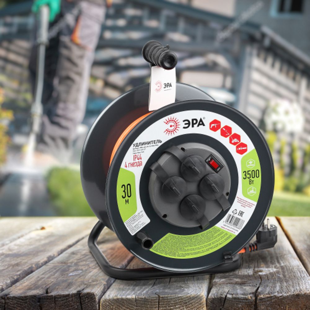Удлинитель силовой ЭРА RMx-4es-3x1.5-30m-IP44 на металлической катушке c заземлением 4 розетки 30м ПВС 3х1.5мм2