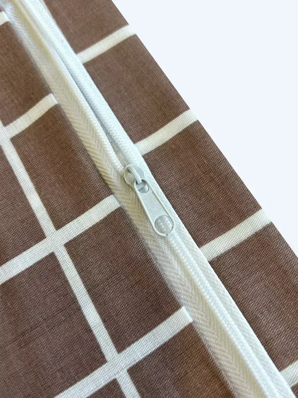 Постельное белье "Мэри/Мэри (компаньон)" 1,5-сп наволочка 50х70 1шт Простынь на резинке 90х200 см Пододеяльник 145х215 см Сказка сатин