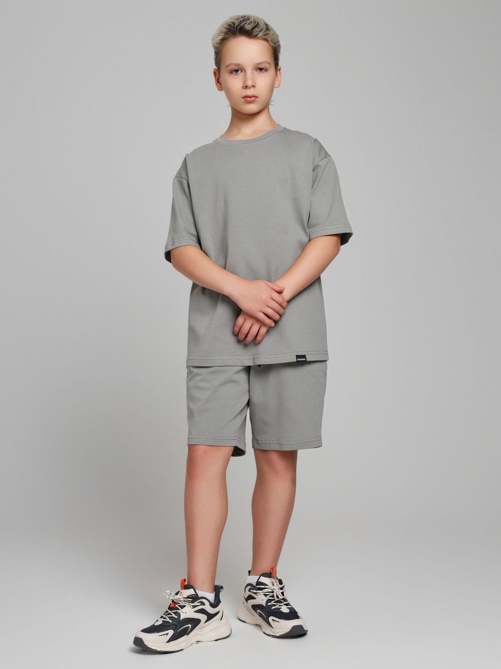 Костюм для мальчика Азарт-2 Виотекс СЕРЫЙ