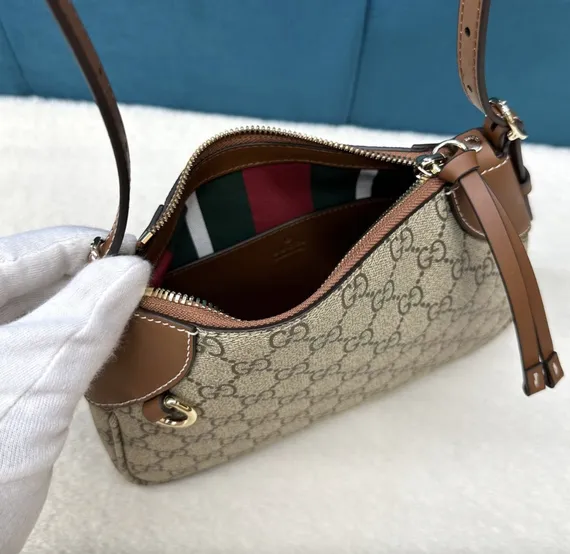 Сумка Gucci GG Emblem
