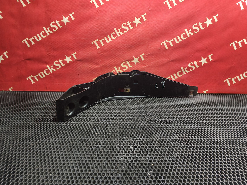 Кронштейн корпуса воздушного фильтра