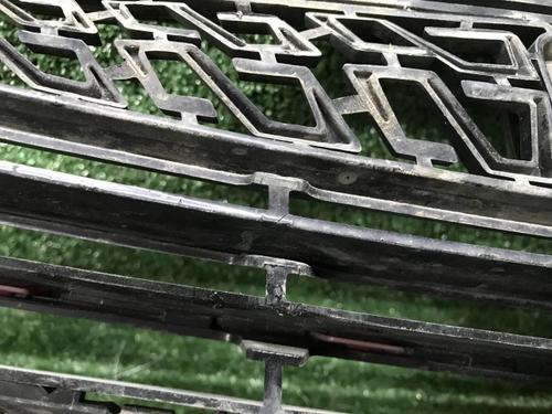 Решетка радиатора Geely Coolray (2019-2024)