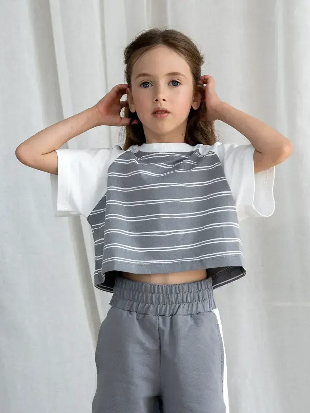 Футболка для девочки укороченная оверсайз