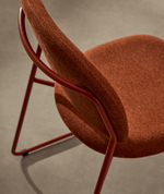 Стул Meli из терракотовой шенилли с терракотовыми металлическими ножками