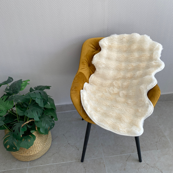 Шкура коврик меховой искусственная овчина 90х60 см