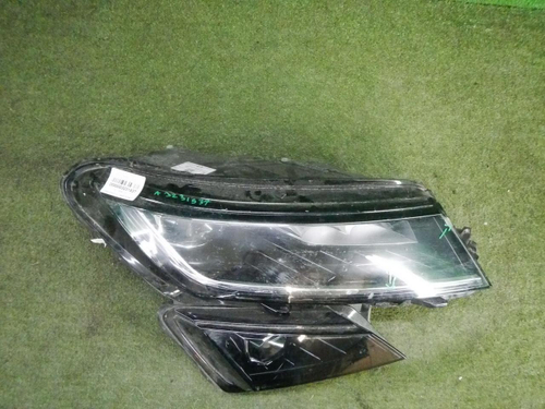 Фара правая Skoda Kodiaq (2016-2022) LED