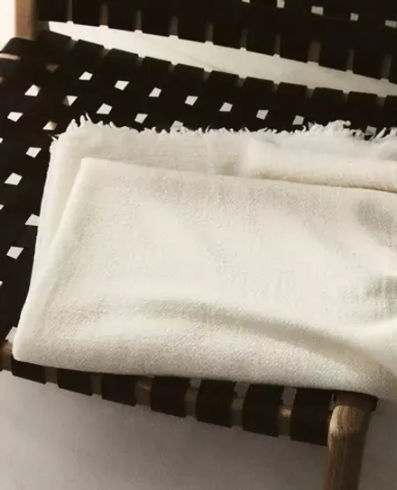 ZARA HOME ПЛЕД ИЗ СМЕСОВОЙ ШЕРСТИ, ЖЕЛТОВАТО-БЕЛЫЙ