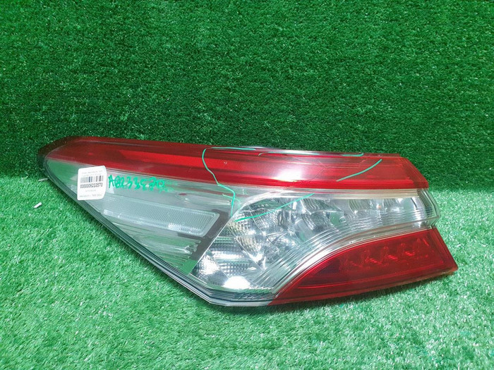 Фонарь левый внешний Toyota Camry XV70 (2017-н.в.) LED