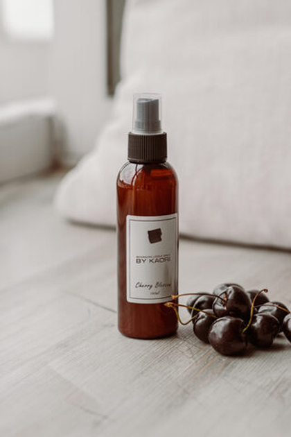 Лосьон-спрей для легкого расчесывания волос CHERRY BLOSSOM